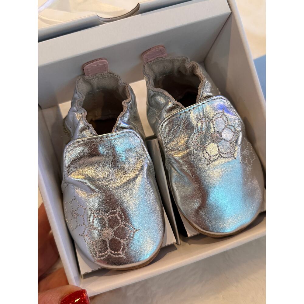 Robeez Girls' Infant Booties and Crib Shoes  - Silver  Leather Bootie, 0-6M, NWT